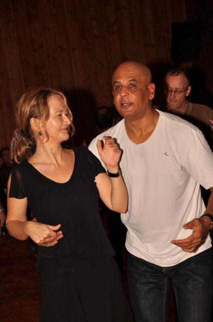 min 2011 12 04 station danse 093